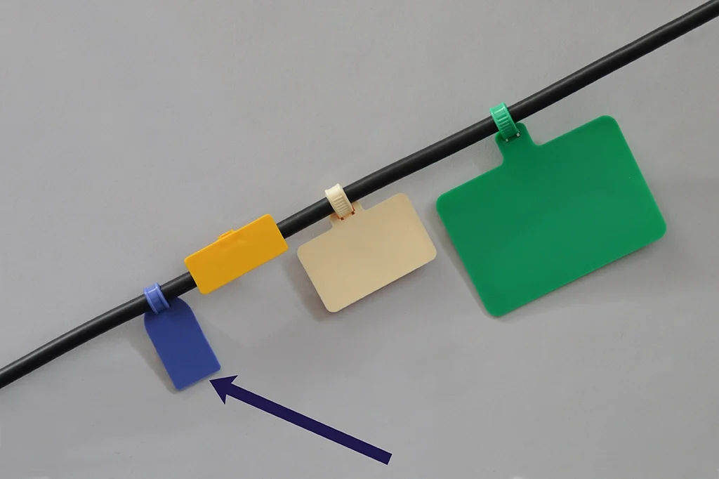 blank-classic-arrow